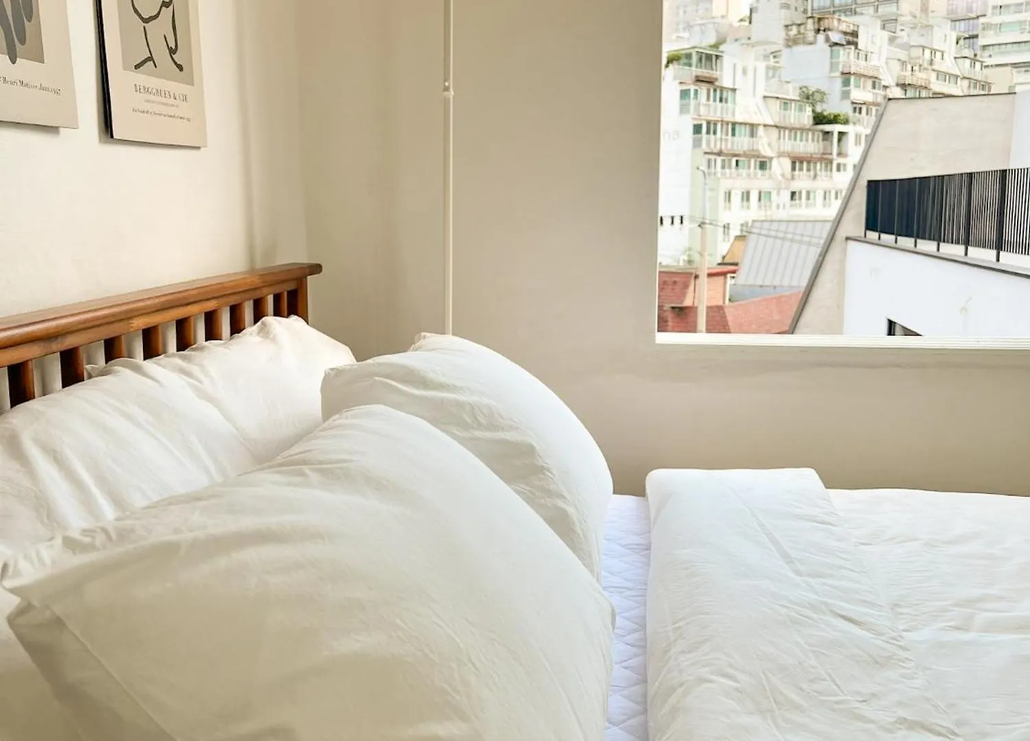 The Cozy Nonhyeon, Gangnam Eonju Station 5 Min, 2 Bedrooms, Premium Beds, Value For Money, Biz Trip Seoul